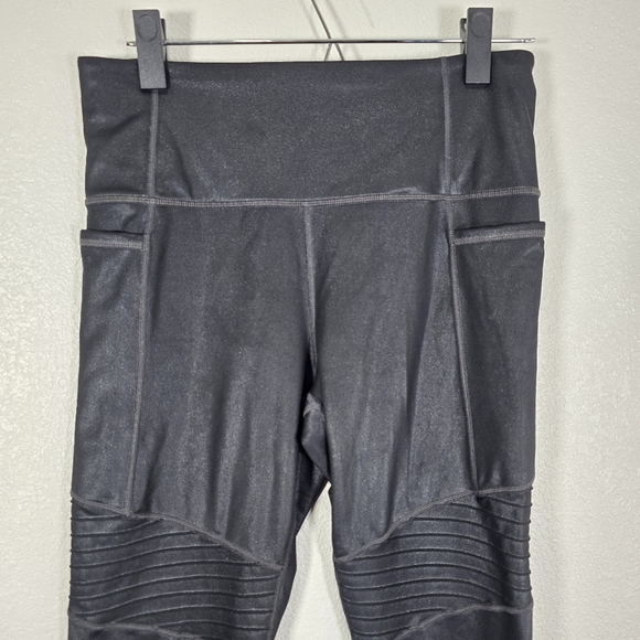 Athleta Inclination Moto Shimmer Tight Womens in Powervita Black Size Medium - Picture 3 of 11